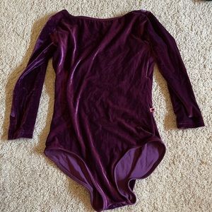 Yumiko Grace Velvet Sofiane